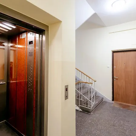 Aleje Jerozolimskie 42 - Parking Free - Better *