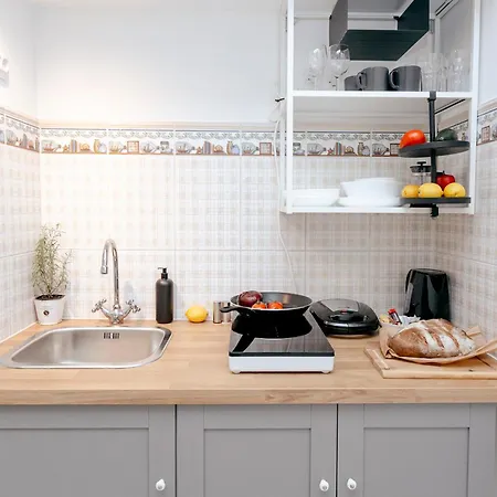 Aleje Jerozolimskie 42 - Parking Free - Better Apartment Warsaw