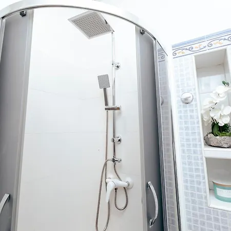 Aleje Jerozolimskie 42 - Parking Free - Better Daire