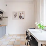 Aleje Jerozolimskie 42 - Parking Free - Better Apartman