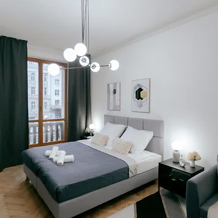 Aleje Jerozolimskie 42 - Parking Free - Better Apartmán *